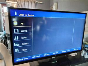 Hisense 40" LED Backlight TV (Model LEDN40K360P) — Screen Working (No Remote)