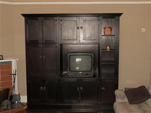 Mahogany 3 Piece Wall Unit With Stylish Antique Handles and Beautifully Crafted 