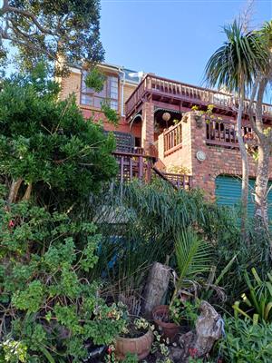 TRANQUIL LIVING IN ONE OF THE GEMS OF THE EASTERN CAPE - MGWALANA