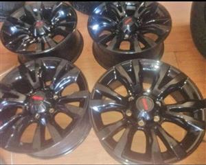 18inch Isuzu X Rider original black mags set 