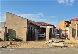 House For Sale in Ivory Park