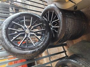 JEEP 17 inch Tyres with Rim