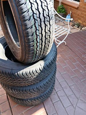 Set of 4x Dunlop AT 17 Bakkie tyres