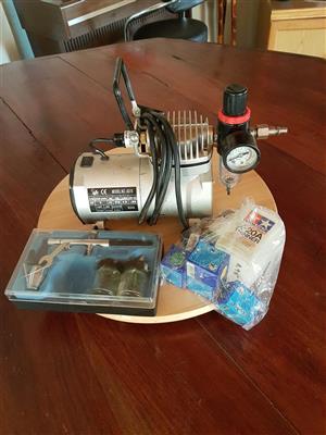 Aircraft compressor & Airbrush kit- Comp04 for sale
