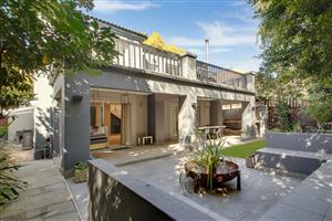 Modern Furnished Three Bedroom Dainfern Golf Estate