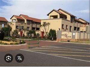 Lovely flat in upmarket estate