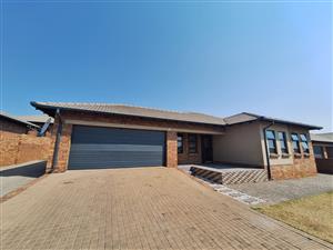 Spacious 4-bedroom house for rent in Witbank Ext 10