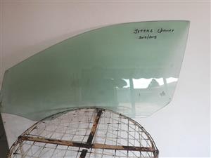 Vw jetta 6 door glass original Vw