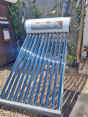 150L Off Grid Solar Geyser / No elec - Perfect for farm 