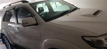 Toyota Fortuner for Sale, 2012 Model 2.5  Diesel Negotiable