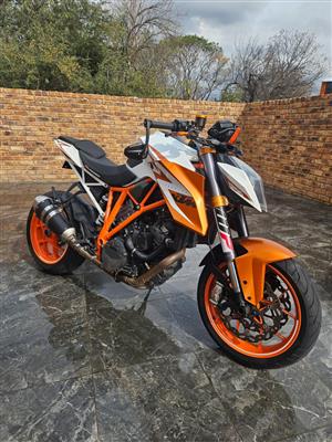 KTM 1290 Super Duke 