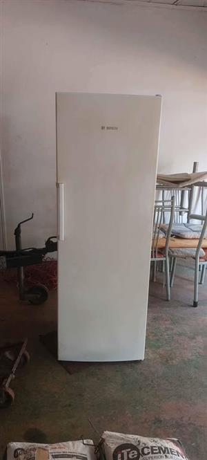 Freezer & 7 Piece dining Set