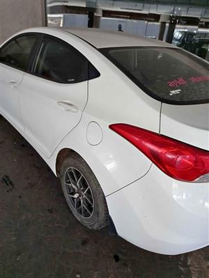 2012 Hyundai elantra 1.6 code 2 stripping for spares