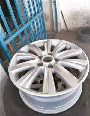 18inch VW Amarok original mag to use for spare wheel 
