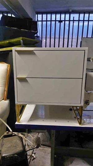 Pedestals only white