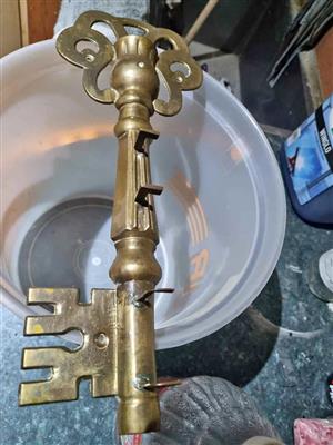 Key hook brass