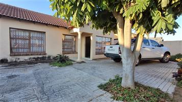 AFFORDABLE FAMILY HOME IN MAHLASEDI PARK EXTENSION 83, POLOKWANE