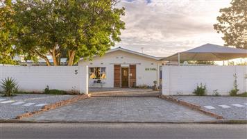 House For Sale in Velddrif