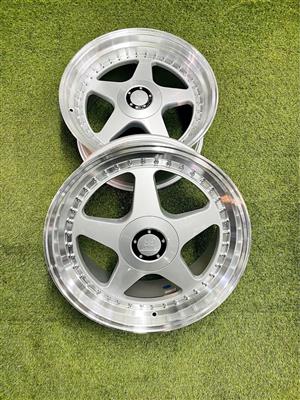 19 Inch OZ FUTURA RIM SET Narrows/Wides