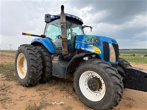 2012 New Holland T8040