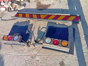 Mercedes Benz actros rear reflectors and indicator set for sale