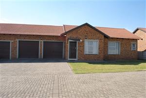 Townhouse For Sale in Riversdale