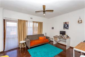 Apartment For Sale in Parow Valley