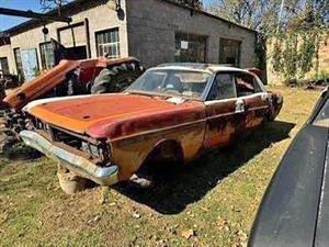 1 x Ford Fairmont GT Project  No Engine  No Gearbox  No Registratiom Documents
