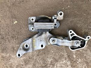 Mercedes Benz Vito 1.6CDI Engine Mounting