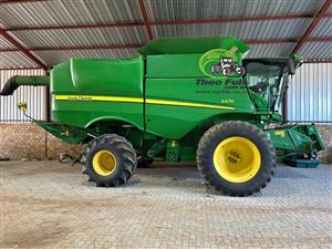 2014 John Deere S670