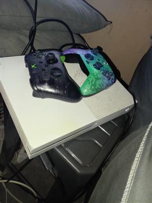 Xbox 1S for sale 