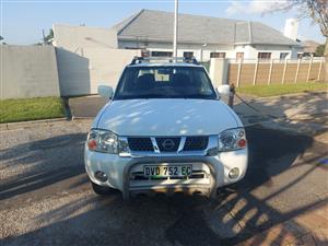Nissan NP300 2.4i SE Hi Rider D/Cab