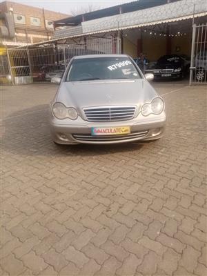 2005 MECEDES BENZ C1