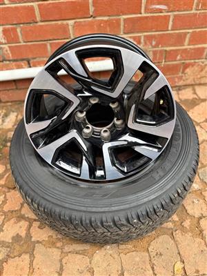 Toyota 18 Legend 55 rim with Dunlop 265/60R18