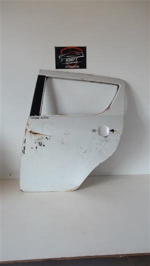 Suzuki Swift left rear door