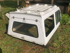 Used Bakkie Canopy that needs a bit of TLC 
