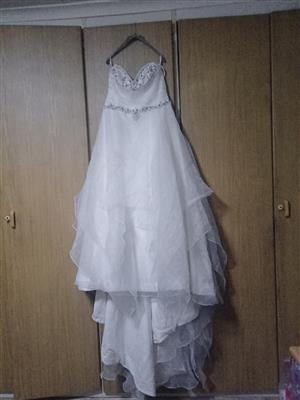 Wedding dress for sale, size 38 - 44, like new