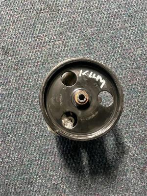 K4M POWER STEERING PUMP  1.6  NP200 CLIO MEGANE SCENIC