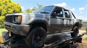 4x4 mitsubishi colt box shape with v6 engine stripping for spares 