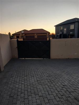 House For Sale in Nkwe Estate