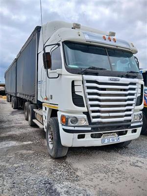 2014 FREIGHTLINER ISX 620