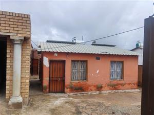 House For Sale in Ivory Park