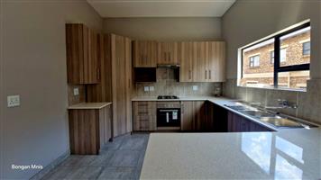 Townhouse For Sale in Die Heuwel Ext 2