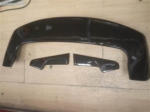 Golf 7 gloss black boot spoiler