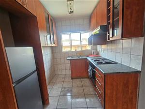 2 Bedroom townhouse to rent in Meredale