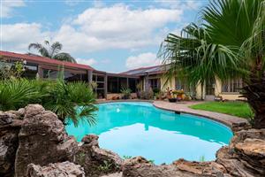 House For Sale in Van Riebeeck Park