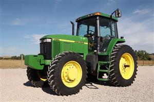 1999 John Deere 7610, MFWD, 3828
