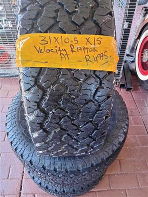 4x Velocity 15 bakkie