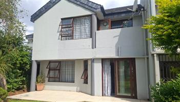 Modern 3-Bedroom Duplex Townhouse in Sought-After Lakefield, Benoni