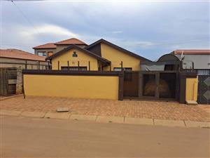 House For Sale in Thulani